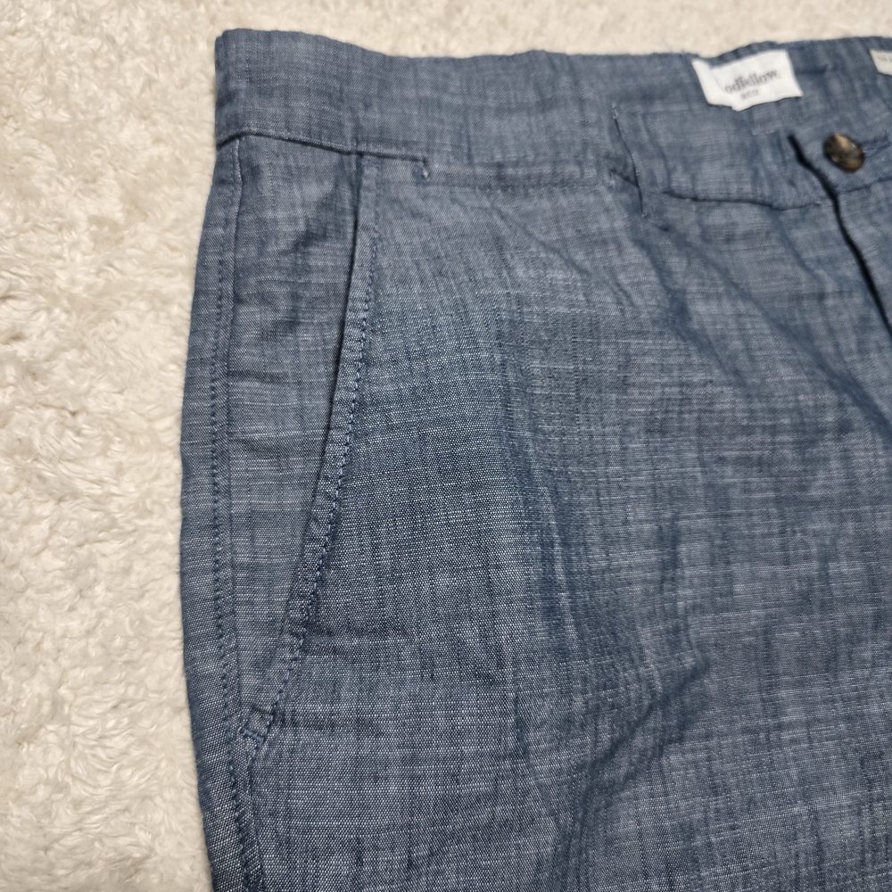 The Every Wear Short 9" Inseam Blue Flat Front Shorts with Refined Look Sz 34 - Picture 4 of 10